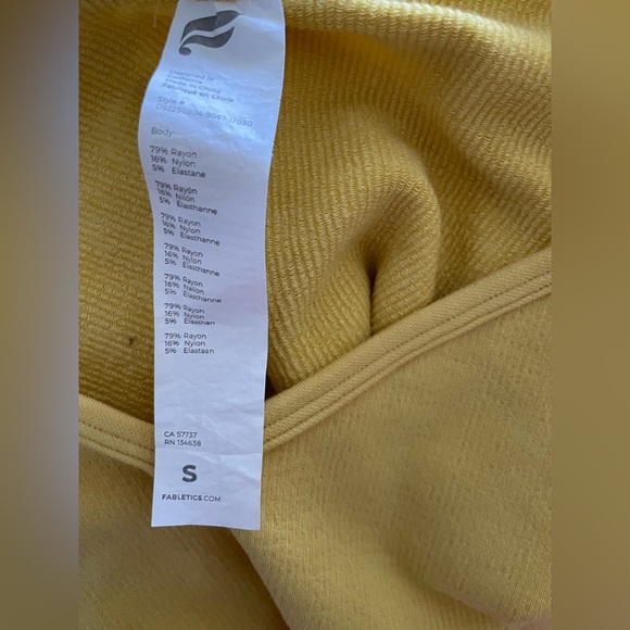 Fabletics Yellow Sleeveless Midi Dress - Picture 5 of 5